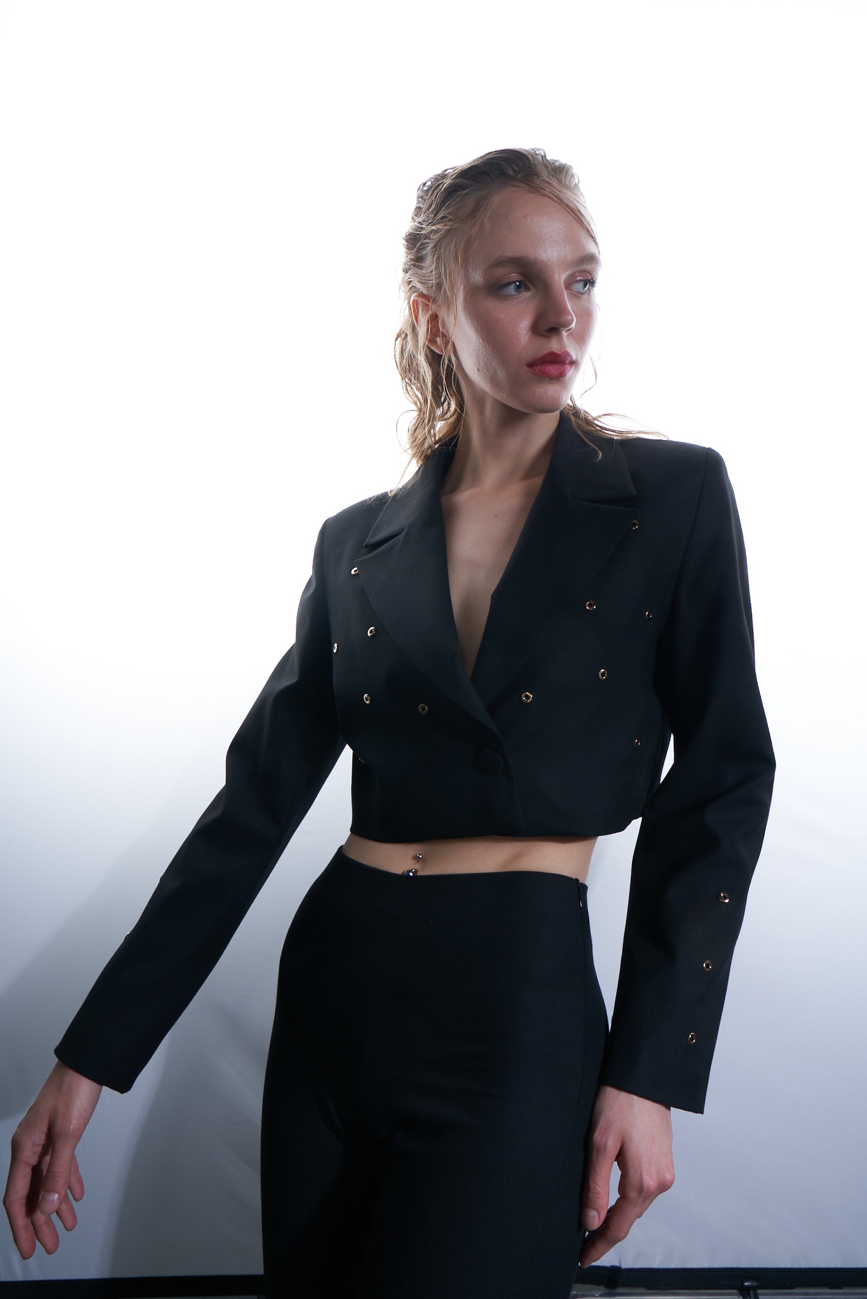 NO:00 Crop Blazer Ceket