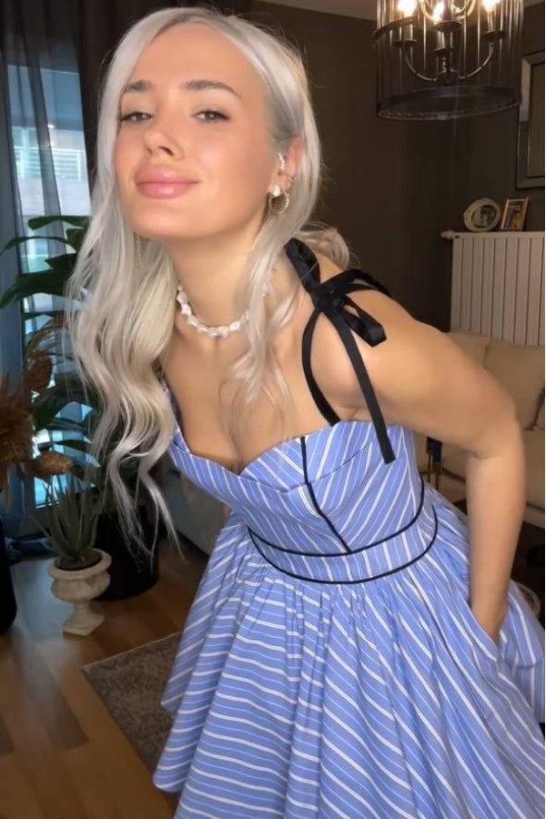 Pia Dress
