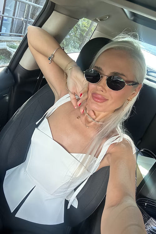 Pia Büstiyer Beyaz